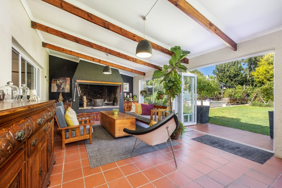 5 Bedroom Property for Sale in Paradyskloof Western Cape